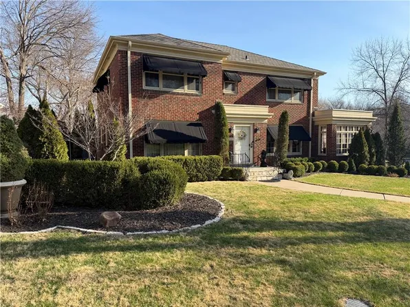 1200 W 70th Ter, Kansas City, MO 64113