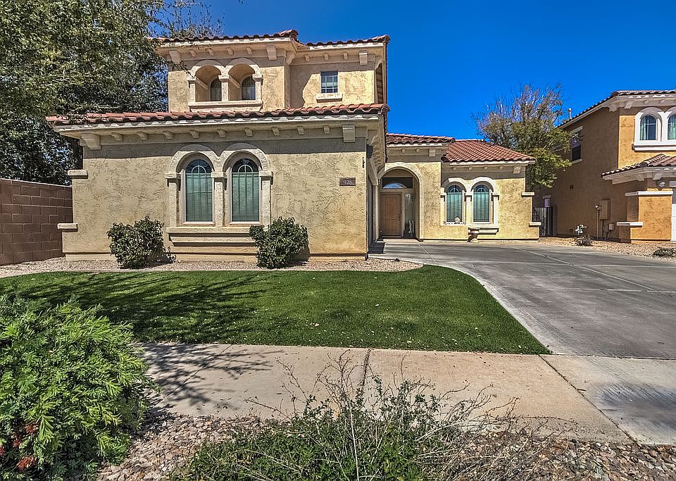 1st image of 928 E Indian Wells Pl