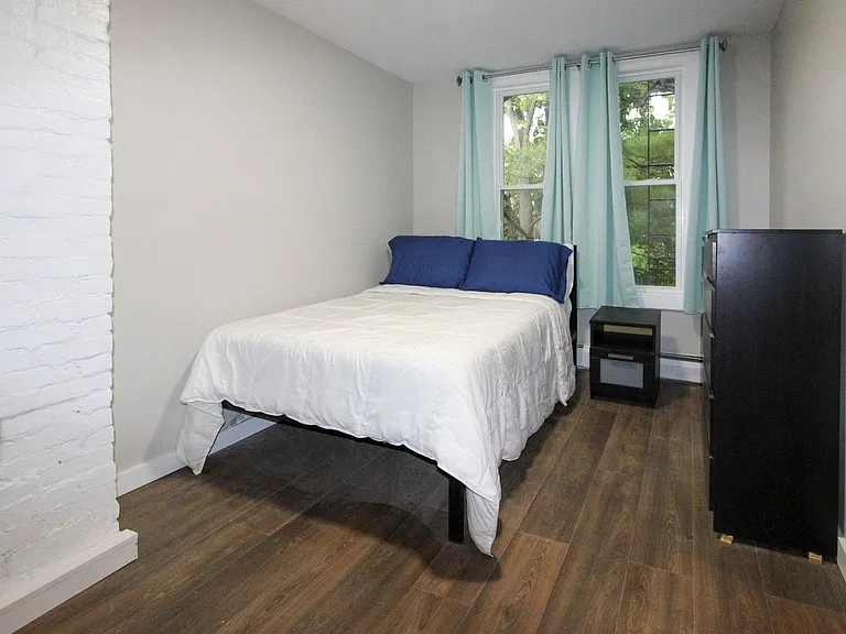 522 Stewart Ave — Photo 257