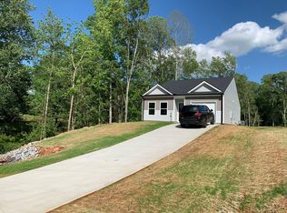 317 R C Thompson Rd, Chesnee, SC 29323