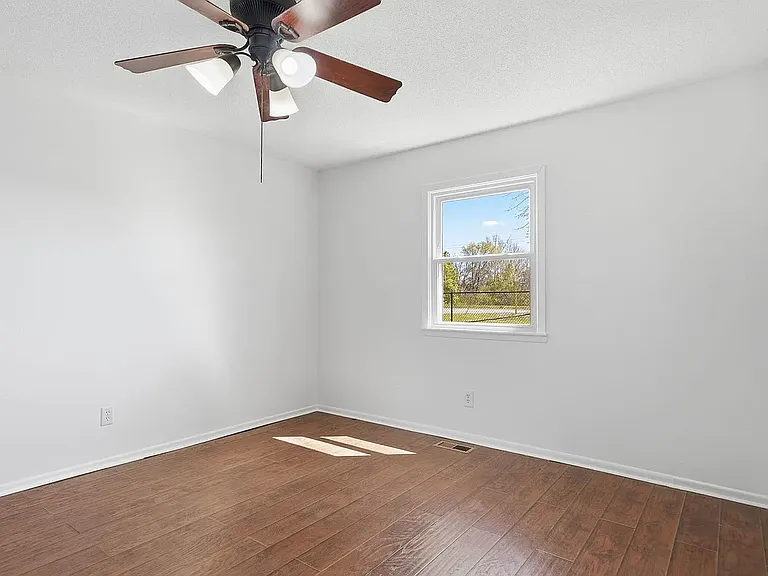 8504 Edison St NE — Photo 17