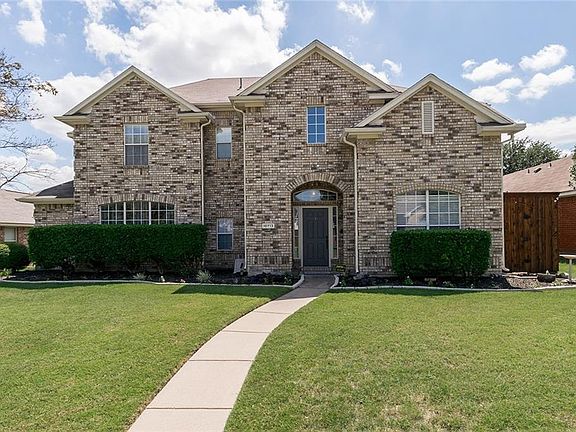 2nd image of 10713 Pineview Ln