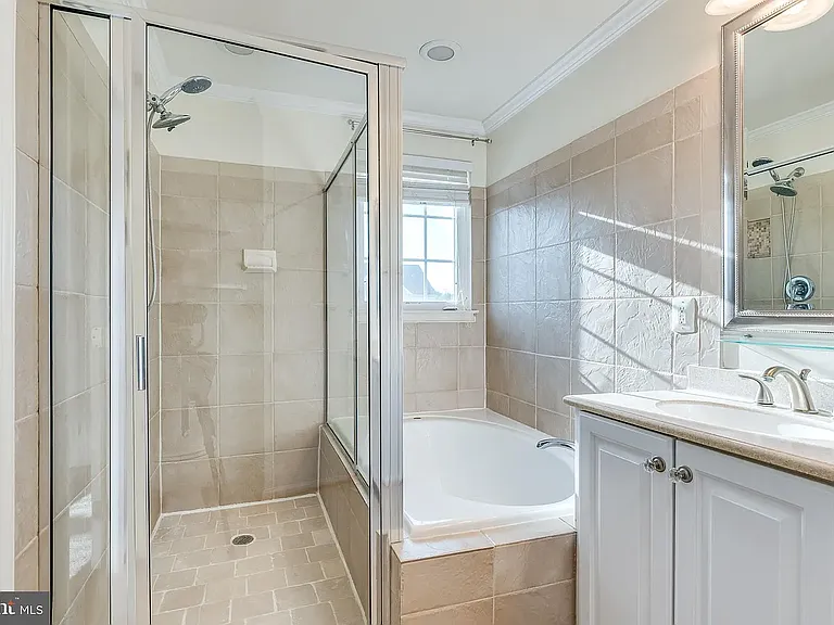 1353 N Fairfax Blvd — Photo 34
