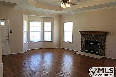 2nd image of 1206 S Bettie St