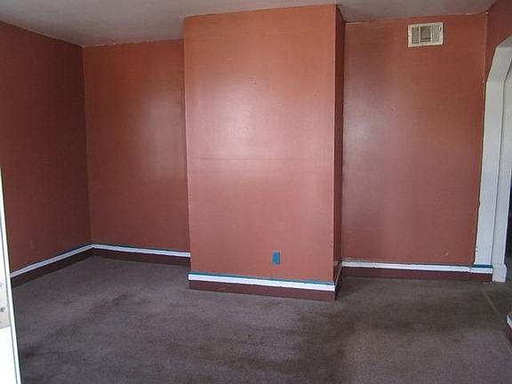 5th image of 2725 Herman St