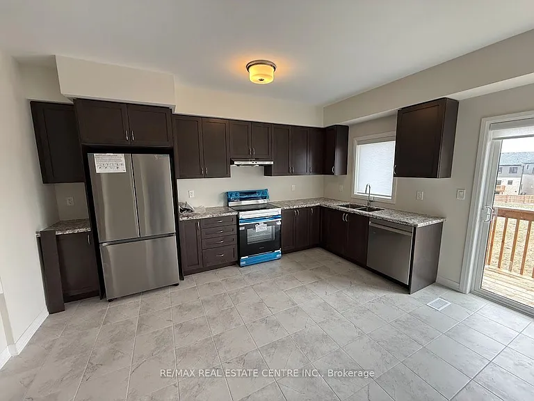 660 Colborne St W #147 — Photo 7