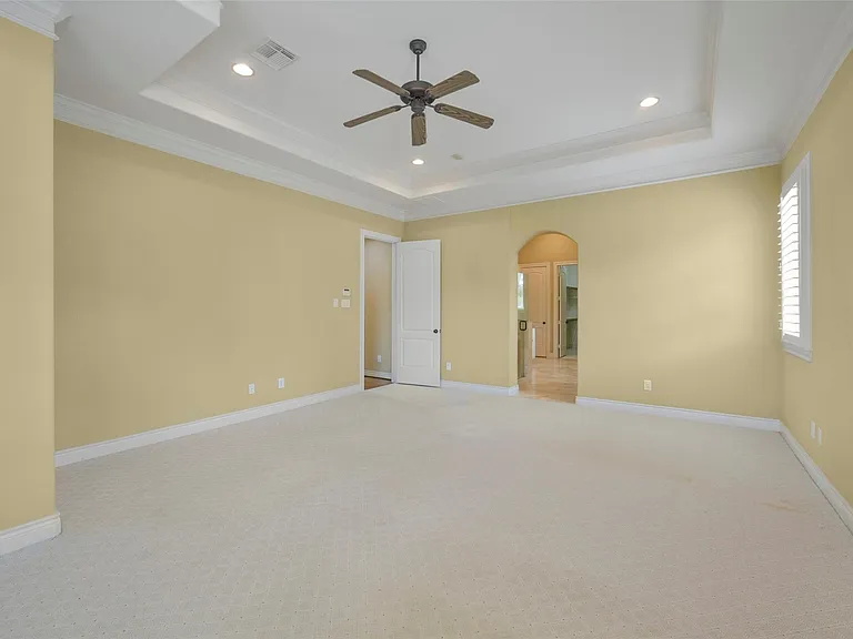 2307 Sheridan St — Photo 28