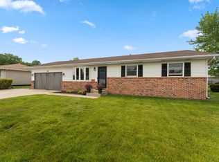 5215 Woodbridge Ave, Portage, IN 46368