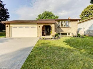 582 Skylark Rd, Waterloo, ON N2V 1B9