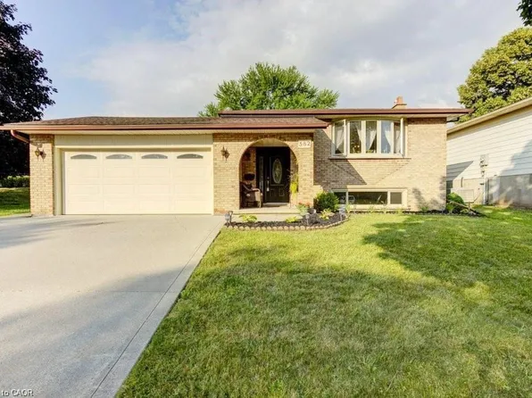 582 Skylark Rd, Waterloo, ON N2V 1B9