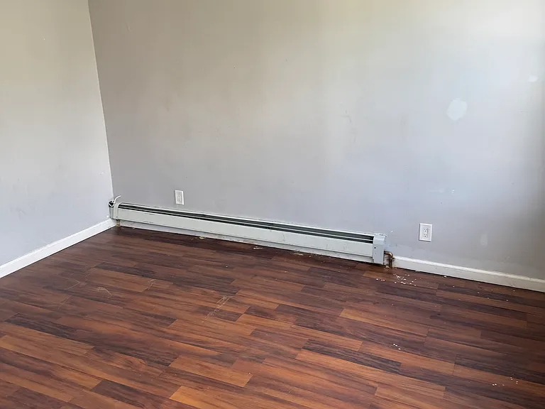 58 Seneca St #1 — Photo 6