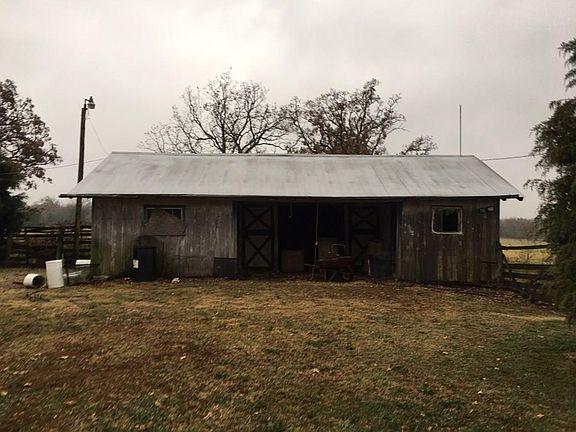 3rd image of 20519 W Highway 62
