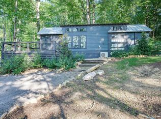 30 Oakleaf Trl, Tracy City, TN 37387