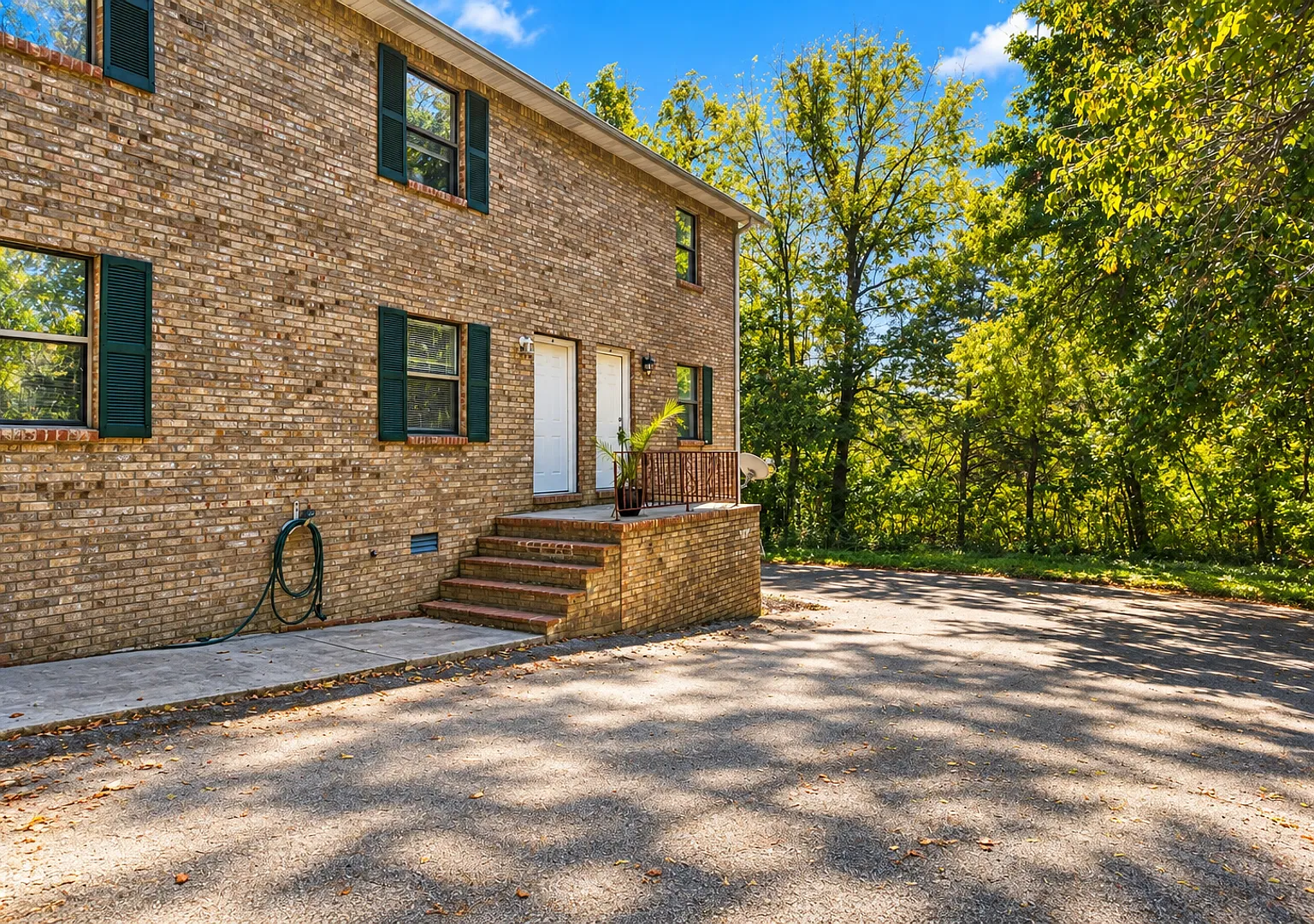 One Month Free Rent: Two Bedroom Duplex Near Tennessee Tech! — Photo 1