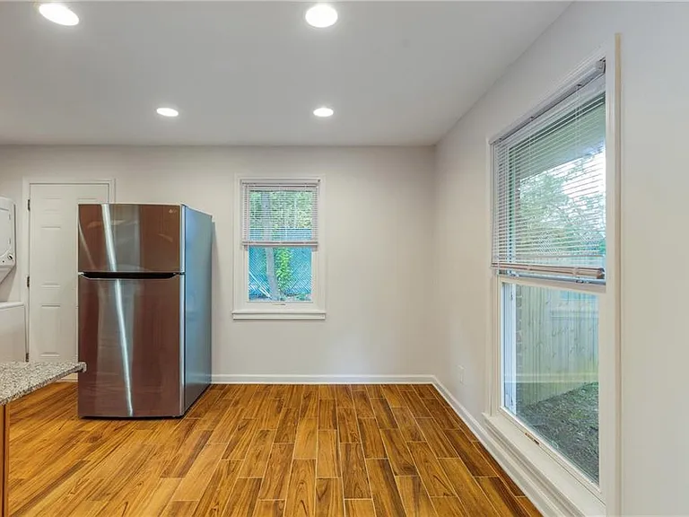 834 Wilson Cir SW — Photo 13