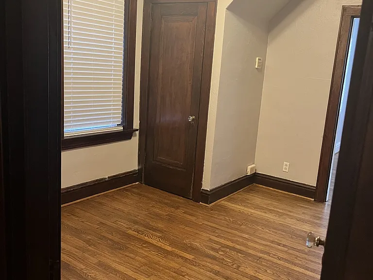 5318 Itaska St #1F — Photo 6