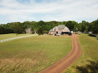 2470 N Reid Hooker, Eads, TN 38028