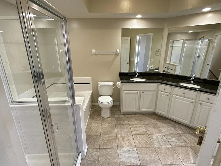 6726 Durwood Ln — Photo 16