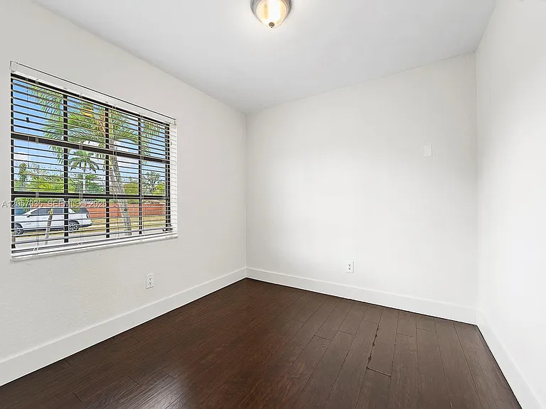 16321 SW 96th Ave — Photo 19