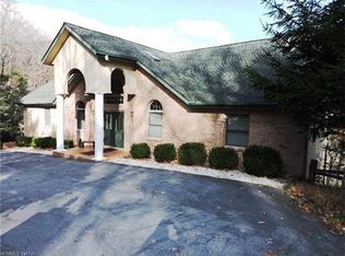 122 Winterstar Loop, Burnsville, NC 28714