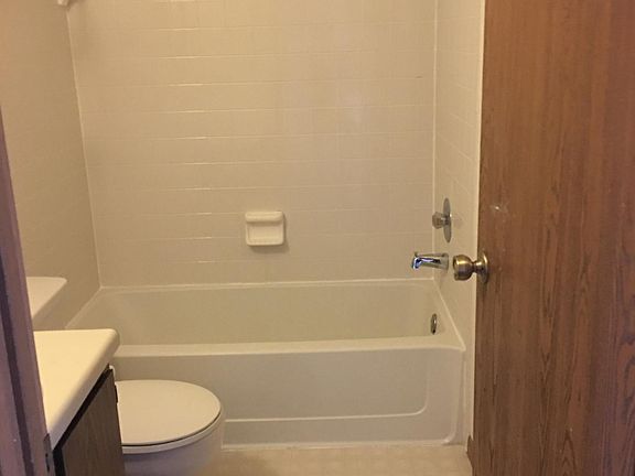 5th image of 3697 Heatherglen Dr