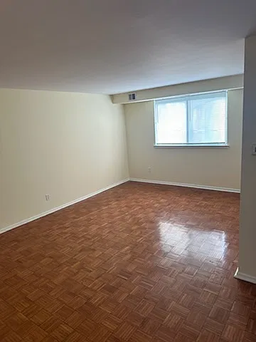 9921 Bustleton Ave — Photo 3