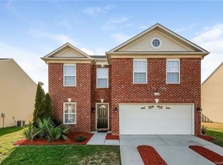 12916 Silvaire Farm Rd, Charlotte, NC 28278