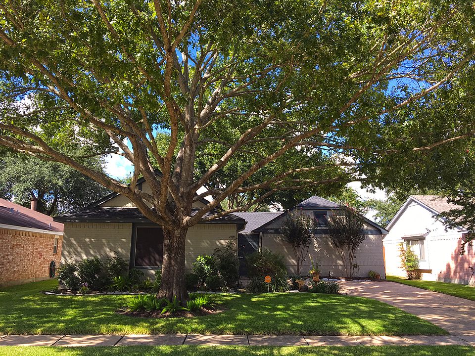 1st image of 20002 Jasperwood Cir