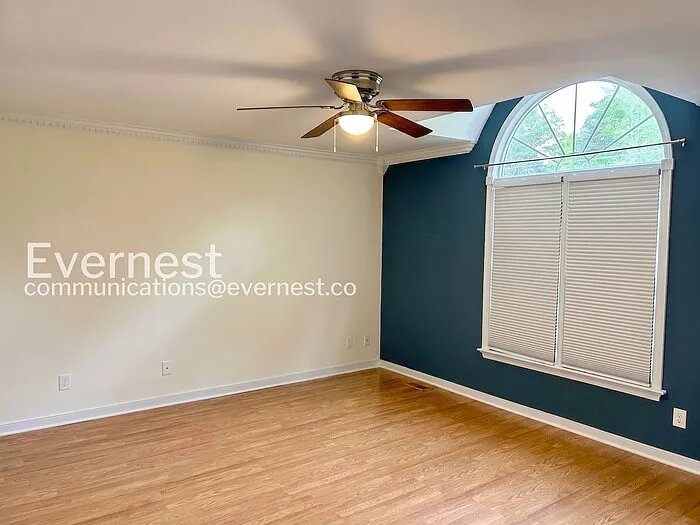 2581 Glenridge Ct — Photo 12