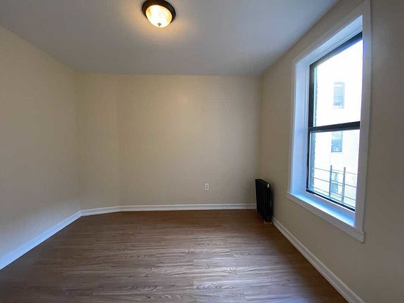 4th image of 564 E 4th St APT 2A