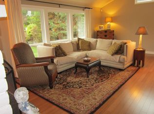 8710 NW Ash St, Portland, OR 97229