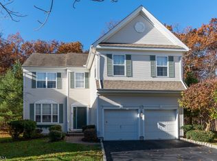 9 Chestnut Ridge Ct, Little Falls, NJ 07424