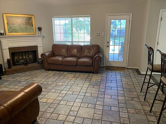 3rd image of 1779 Woodmont Dr