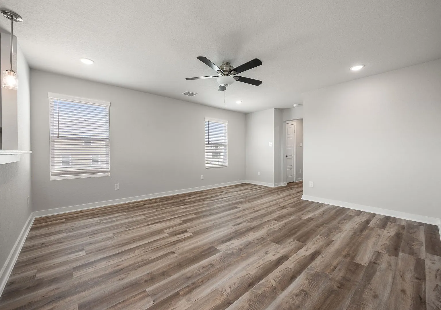 Like-New 3-Bedroom Townhome in Hunters Ranch | Private Yard + Garage — Photo 3