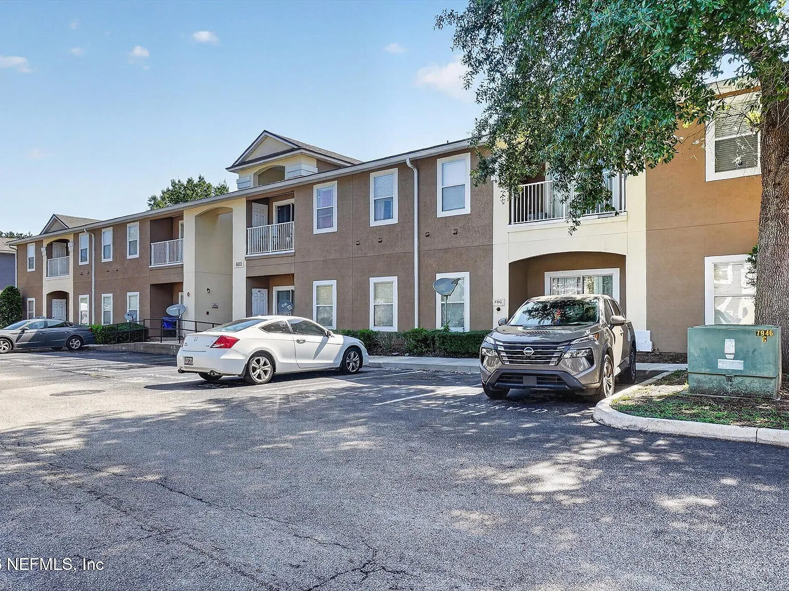 2 bed, 2.0 bath, 940 sqft, $1,250 — Photo 4