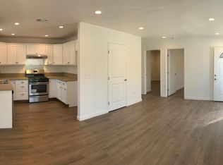 6931 Tampa Ave, Reseda, CA 91335