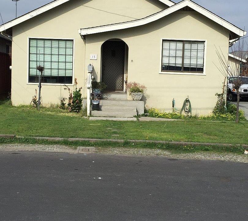 1st image of 15 Richardson Ave