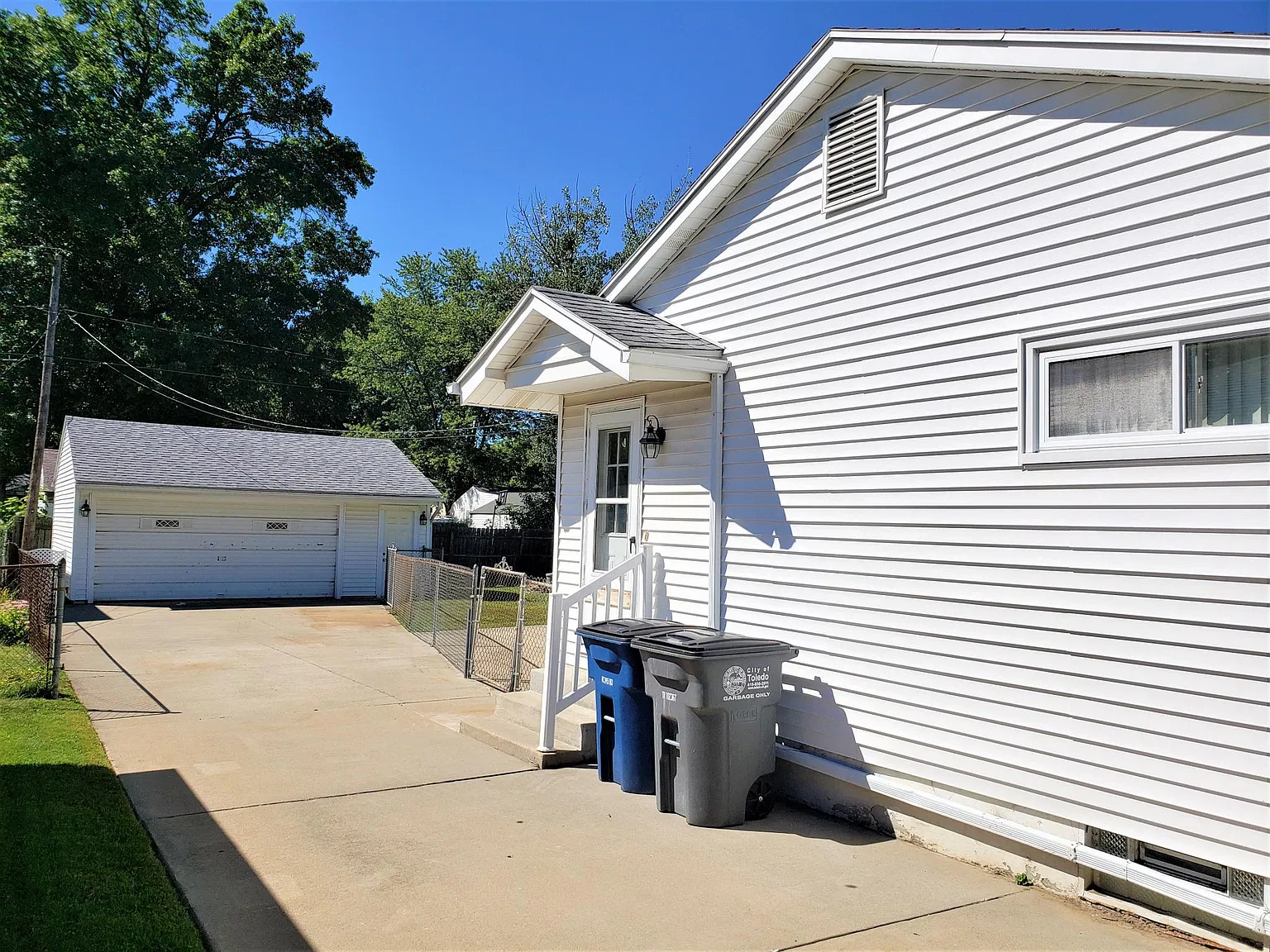 3 bed, 1248 sqft, $1,650 — Photo 3