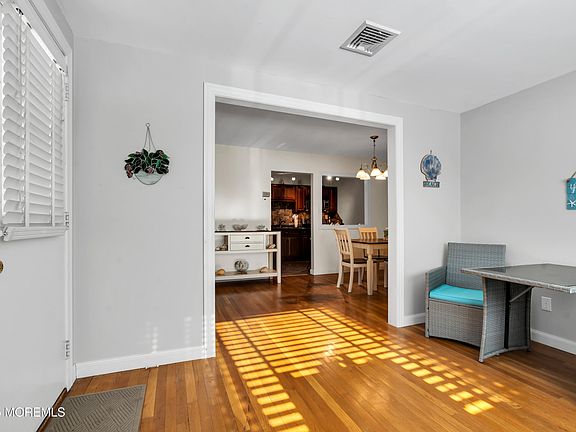 4th image of 27 Cardinal Street #B
