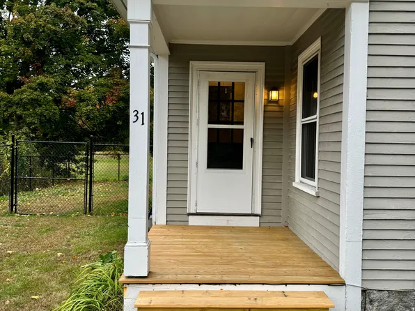 31 High St #2, Kennebunk, ME 04043