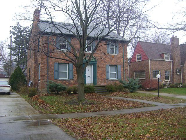 2nd image of 15123 Faust Ave