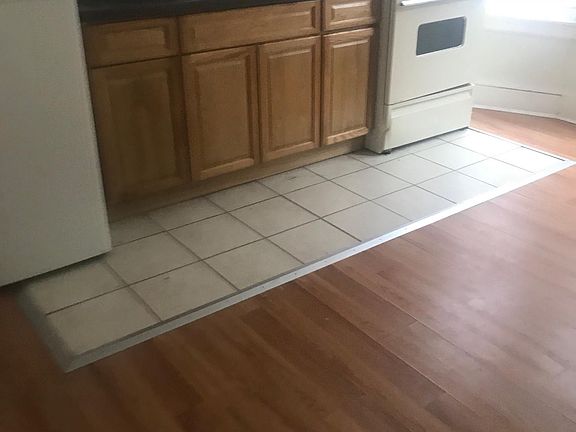 4th image of 5025 Haverford Ave #2