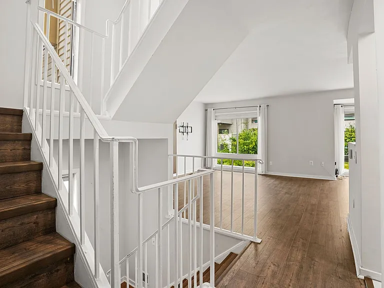 18616 Pier Point Pl — Photo 12