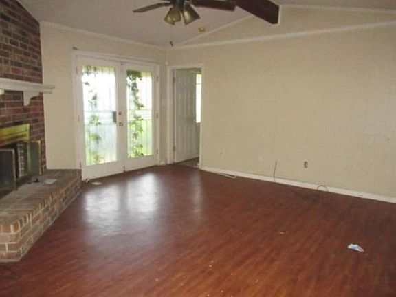 4th image of 1603 Shady Ln