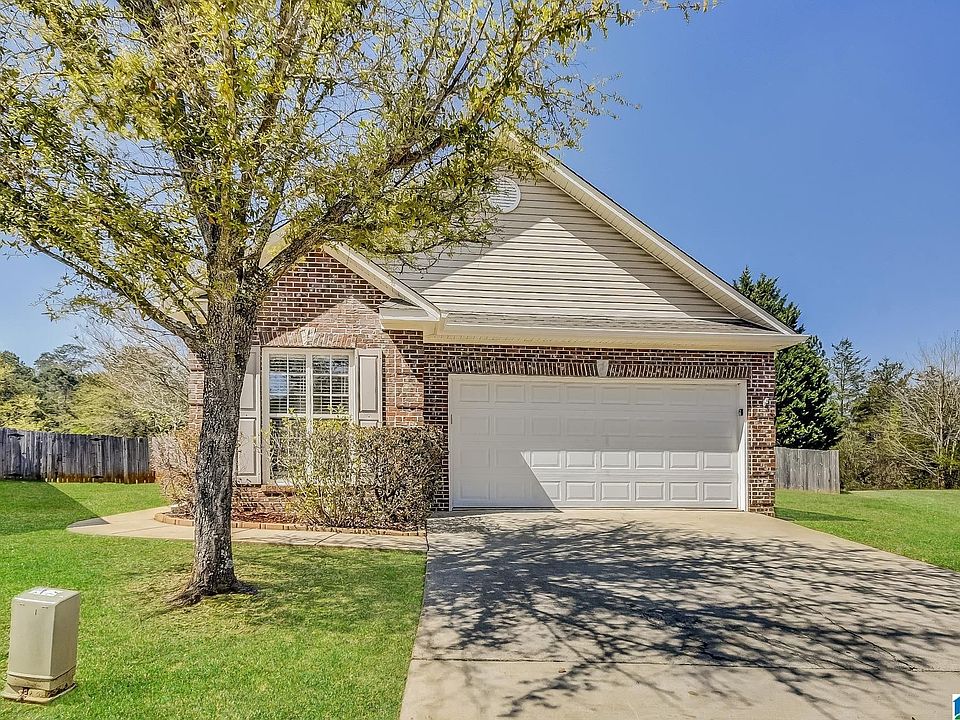 1st image of 4869 Longmeadow Dr