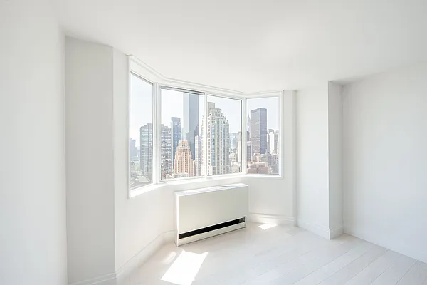 Rented by Nest Seekers International | media 19