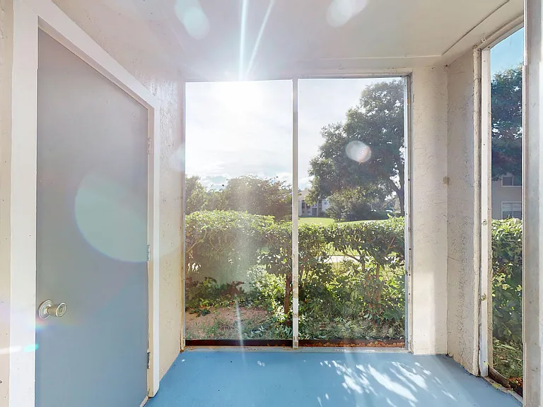 Lakewood Place — Photo 148