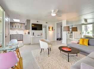 130 W Racquet Club Rd UNIT 305, Palm Springs, CA 92262