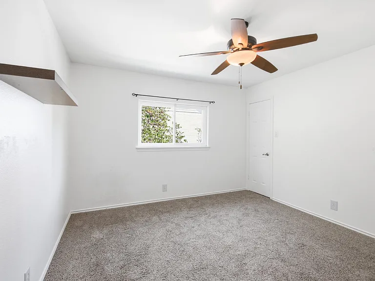 1314 Chalk Ln — Photo 19
