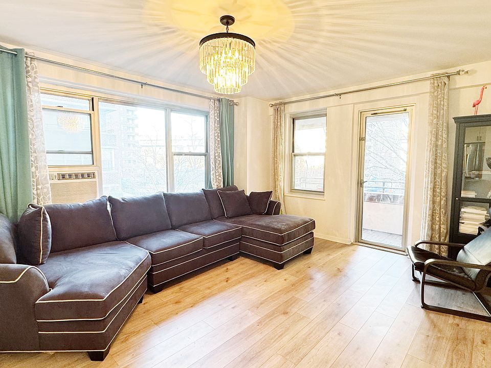 1st image of 575 Grand St #202